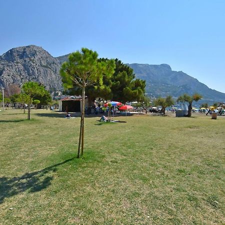 Apartment Nansy Omiš Buitenkant foto