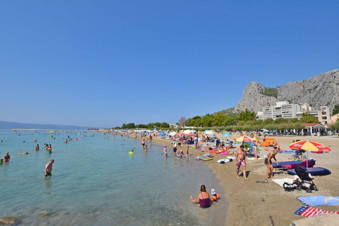 Apartment Nansy Omiš Buitenkant foto