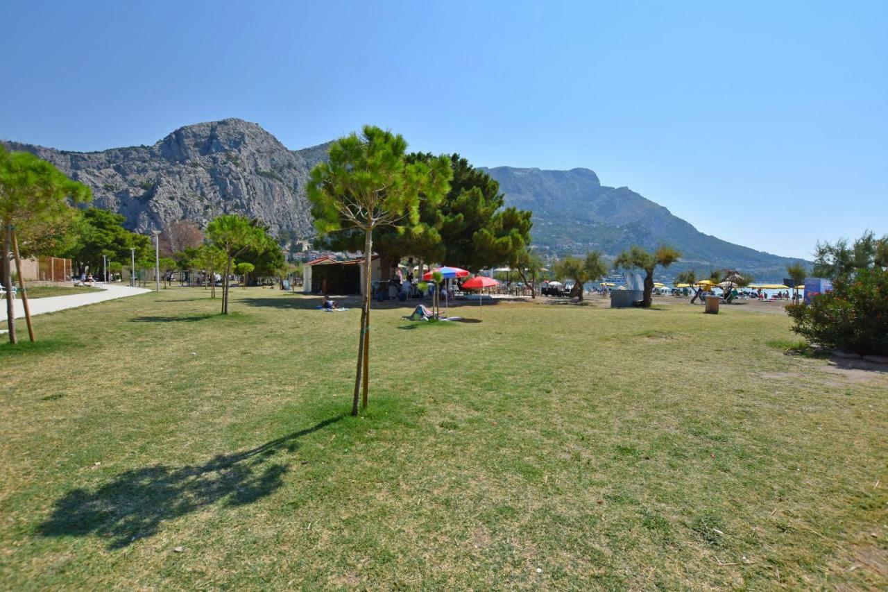 Apartment Nansy Omiš Buitenkant foto