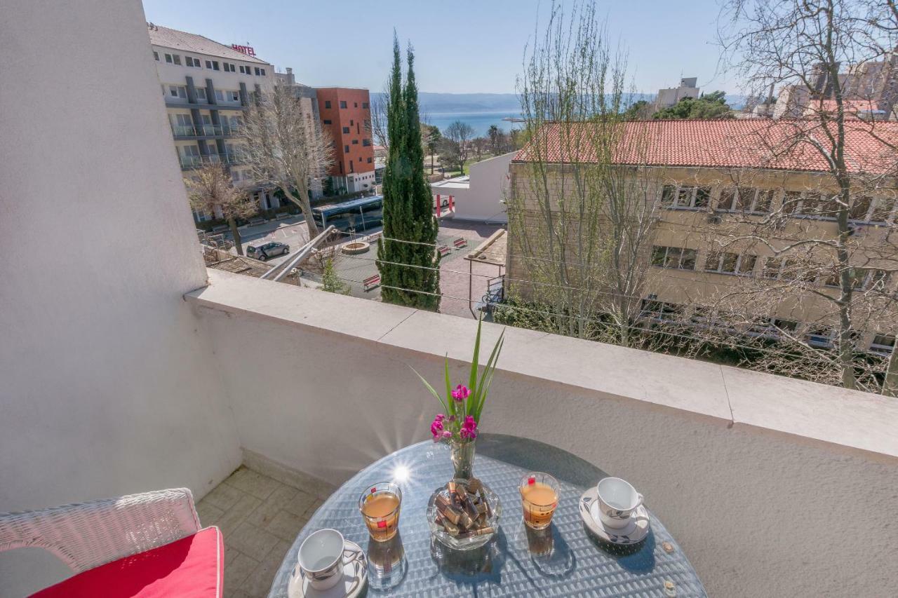 Apartment Nansy Omiš Buitenkant foto